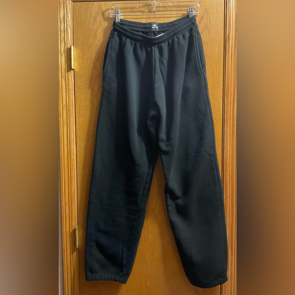 Men's Champion Black Sweatpants with Functional Drawstring. Elastic Cuffs.